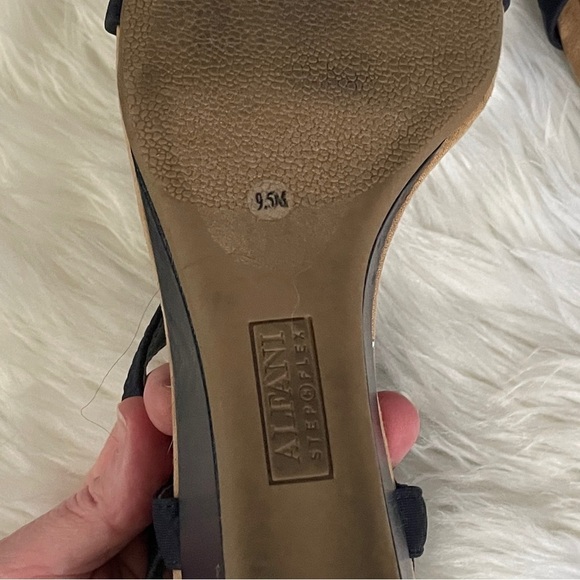 Alfani sandals - Picture 6 of 6